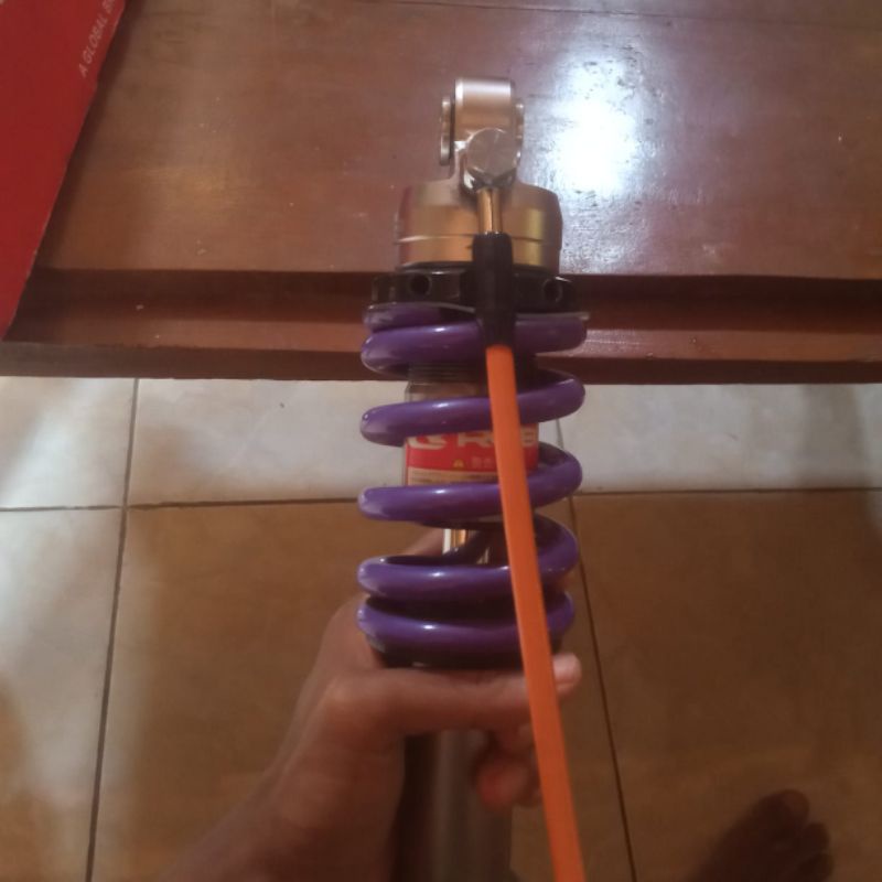 Shock RCB gsx second,,harus ribound ulang