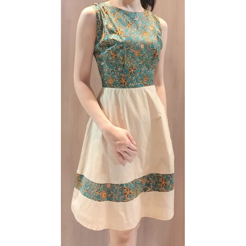 Rianty Batik dress
