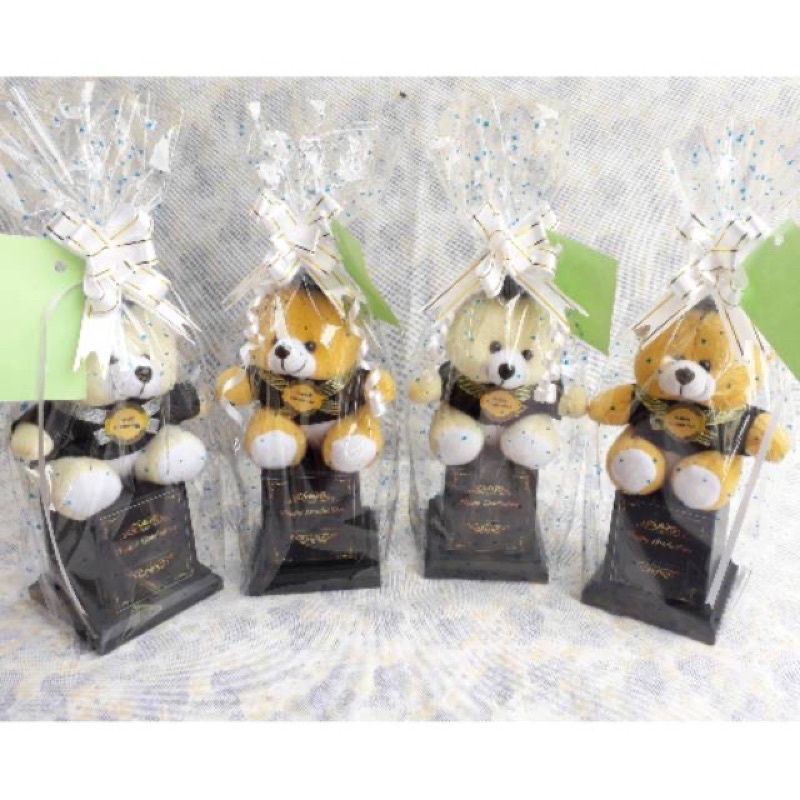 TROPHY WISUDA TROPHY BONEKA WISUDA BONEKA WISUDA MURAH