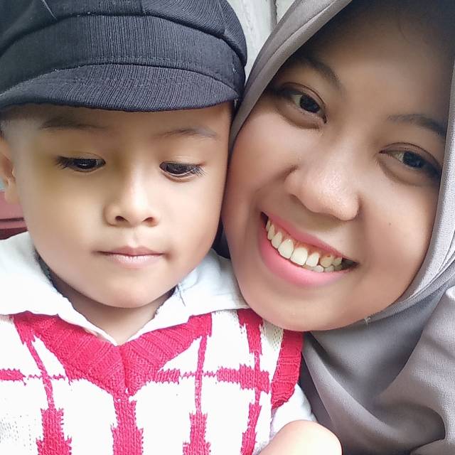 dewi_alwi0115