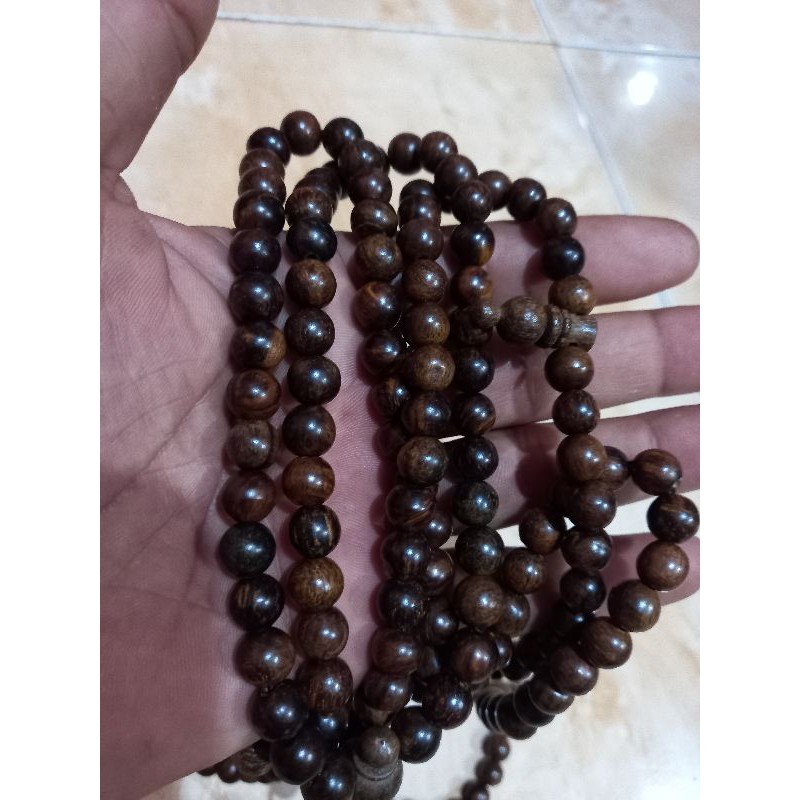 tasbih gaharu grade A 8mm gaharu buaya gaharu Kalimantan tasbih gaharu asli tasbih gaharu wangi