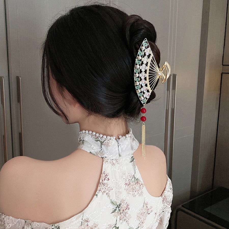 Jepit Rambut Model Rumbai Aksen Mutiara Bahan Alloy Gaya China Retro Untuk Wanita