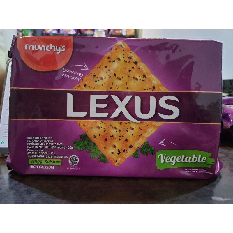 

QH munchys lexus biskuit chocolate cream vegetable cheese cream peanut butter chocolate oreo