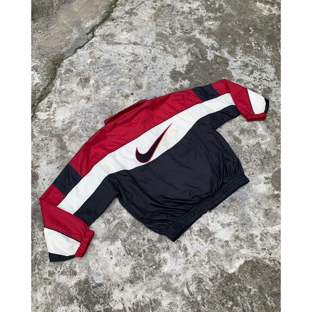 WB Nike Vintage