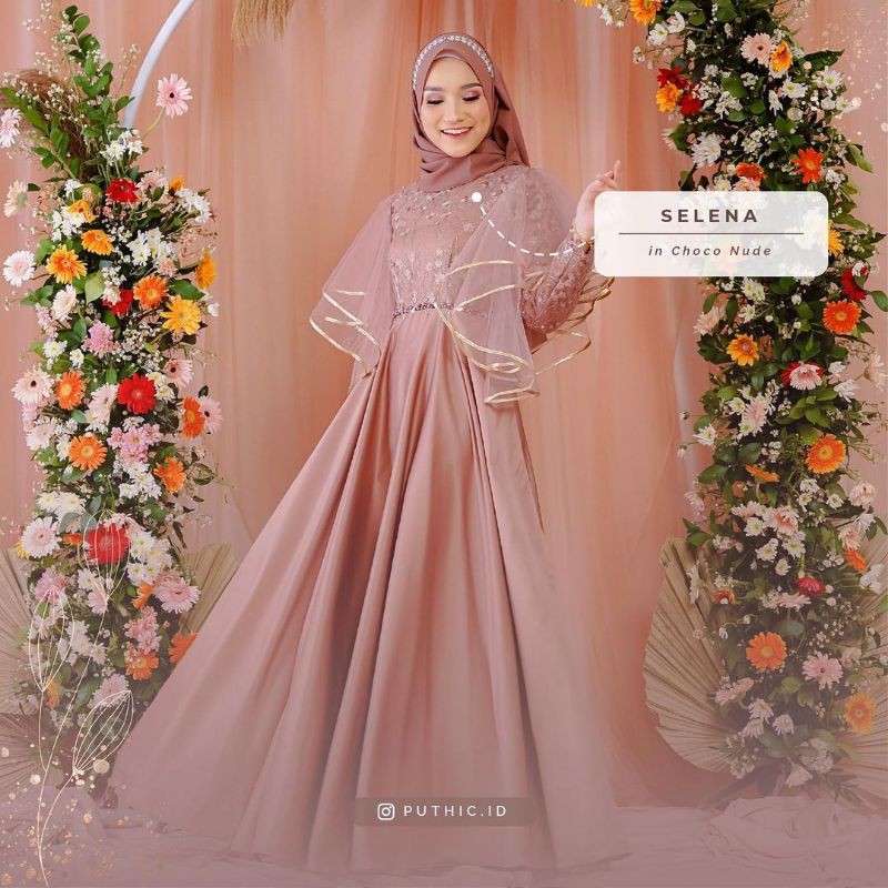 Selena Gown Puthic.id