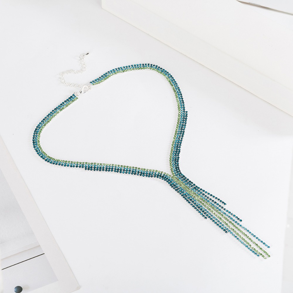 Kalung Liontin Rumbai Panjang Aksen Berlian Gaya Eropa Amerika Untuk Hadiah