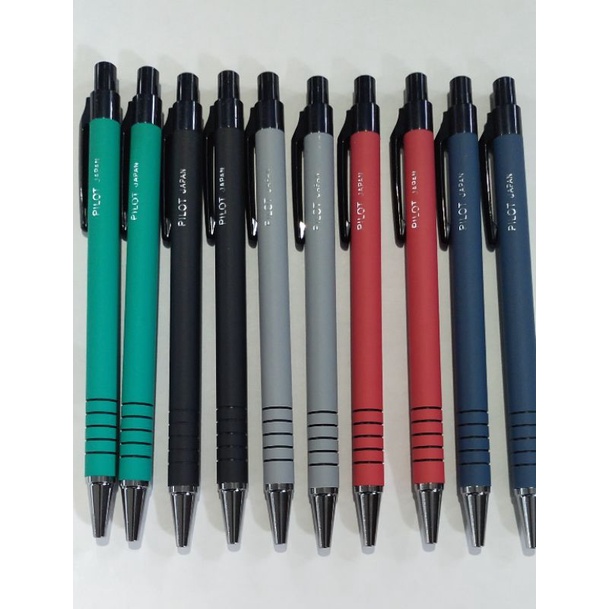 

Pulpen Pilot BPRK-10M 05.mm Ballpoint Pilot karet Cetrek Fine (1pcs)