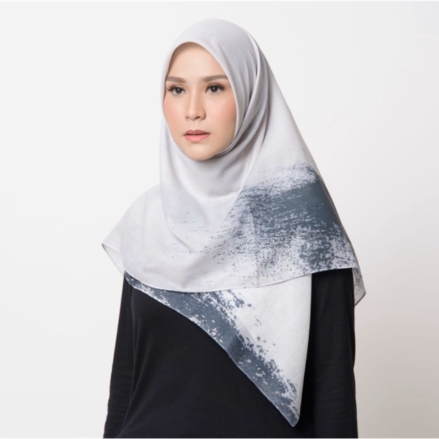 Preloved Meccanism Scarf