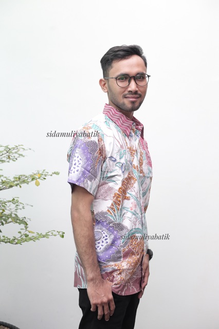 Sidamuliya Batik Tulis Kemeja Pria Slimfit Premium Prabangkara Lengan Pendek