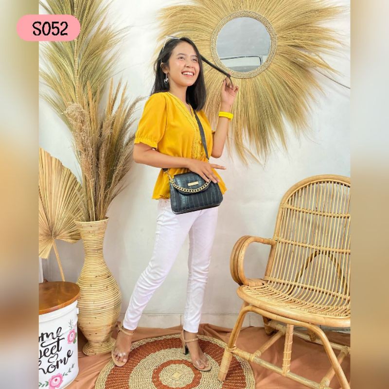 [REALPICT] S052 - TAS SELEMPANG WANITA - TAS RANTAI WANITA - TAS JALAN - 76BAGSTORE