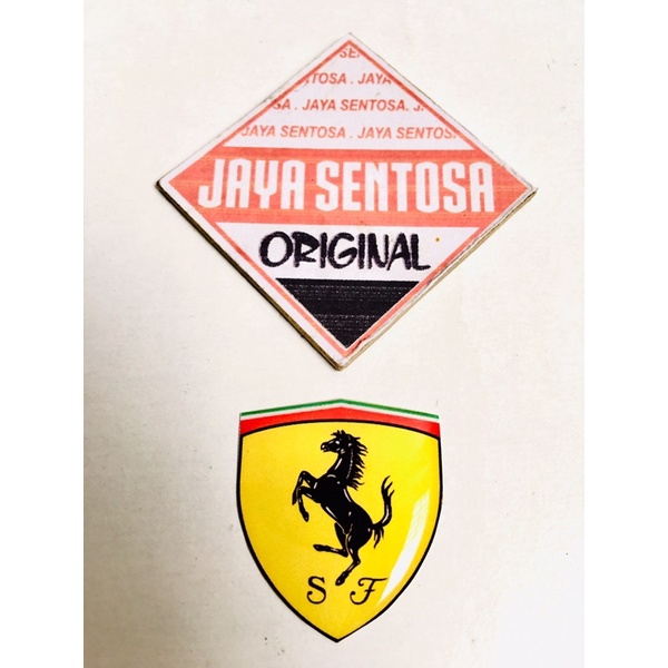 

Sticker Resin Sticker Timbul Ferrari ukuran 3 x 3 cm