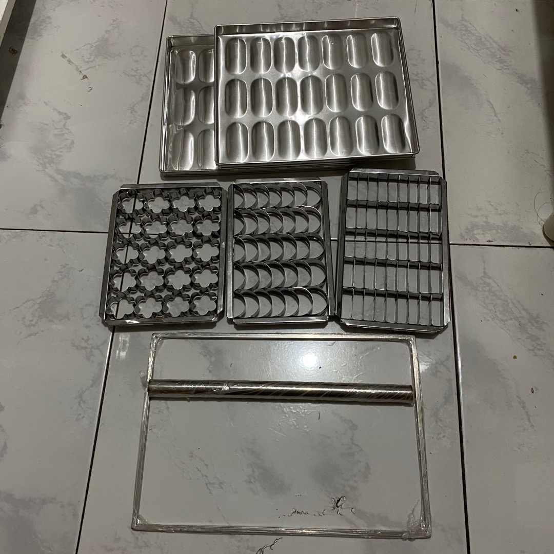 Cetakan Kastngel Sakura 20lubang