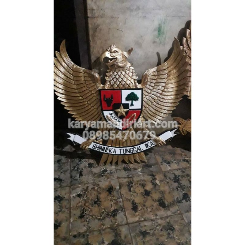 lambang garuda/garuda ukir/ukiran garuda/kayu jati/lambang negara