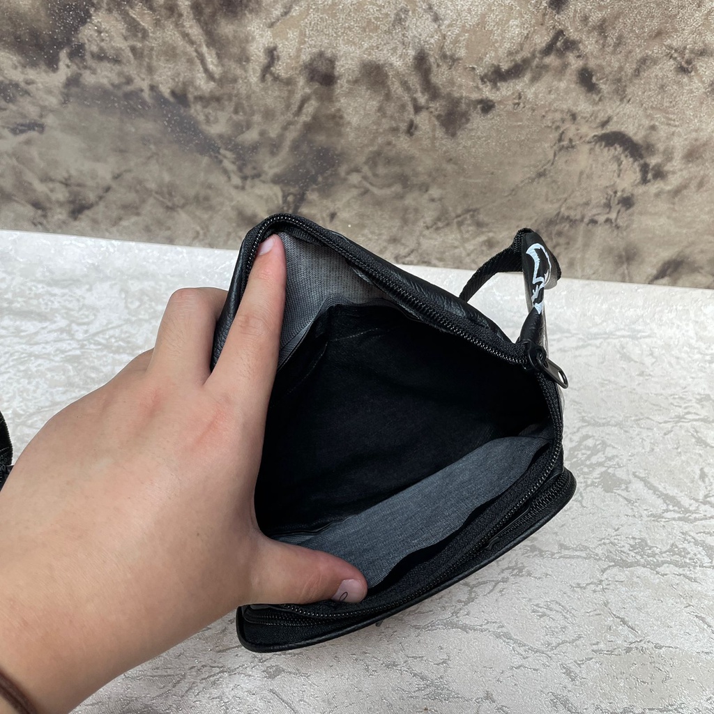 Balenciaga Waistbag / Tas Selempang Pria Wanita Kulit