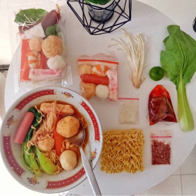 (GRAB) Suki Tomyam Instant Frozen Food