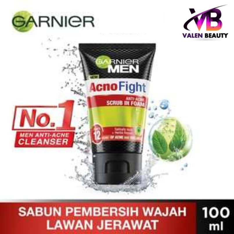 Garnier Men Acno Fight Anti Acne Scrub In Foam - 100 ml [ Perawatan Pria Untuk Wajah Berjerawat ]