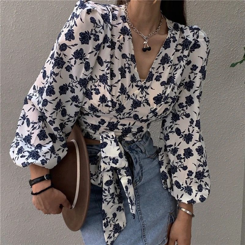 Atasan Kemeja Wanita Foral Lengan Panjang Crop Top Tali V-neck Chic Hongkong