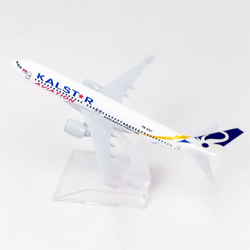 Model Pesawat Terbang Indonesia KA Airlines B737 Model KALSTR Boeing 737 Bahan Metal Solid Ukuran 16CM