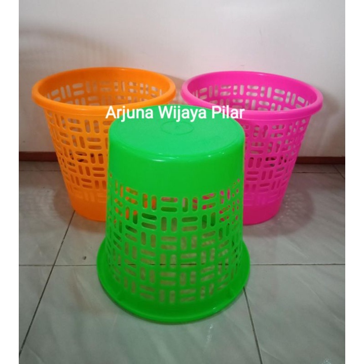 Keranjang Sampah SHARI L CALISTA +Bubblewrap