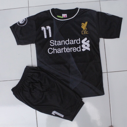 jersey baju bola baju bola anak liverpool hitam/merah size 6-14thn