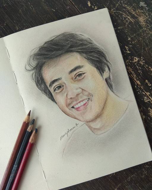 

KADO / HADIAH TERINDAH TERSPESIAL (SKETSA WAJAH Pensil Warna)