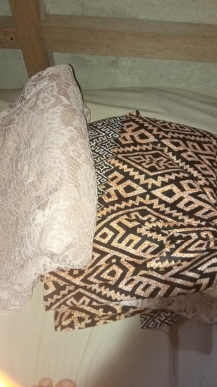 Couple Batik Wajik Lupita Brokat Lengan Panjang . Kebaya Couple Kondangan