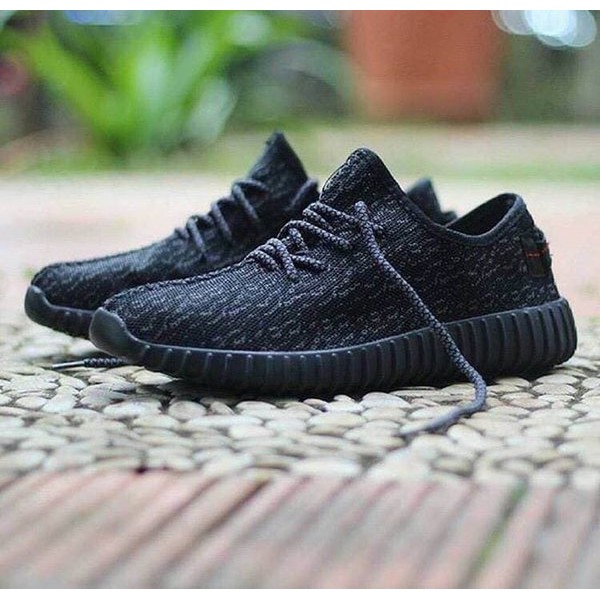 Terbaru Sepatu ADIDAS YEEZY BOOST 350 PIRATE BLACK GRADE ORI MURAH IMPORT - SEPATU RUNNING PRIA