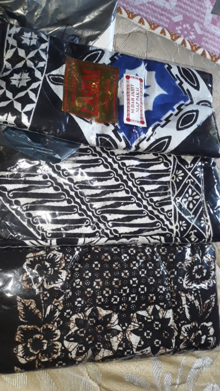 Gus Azmi / Sarung Batik / Sarung Santri Putri /