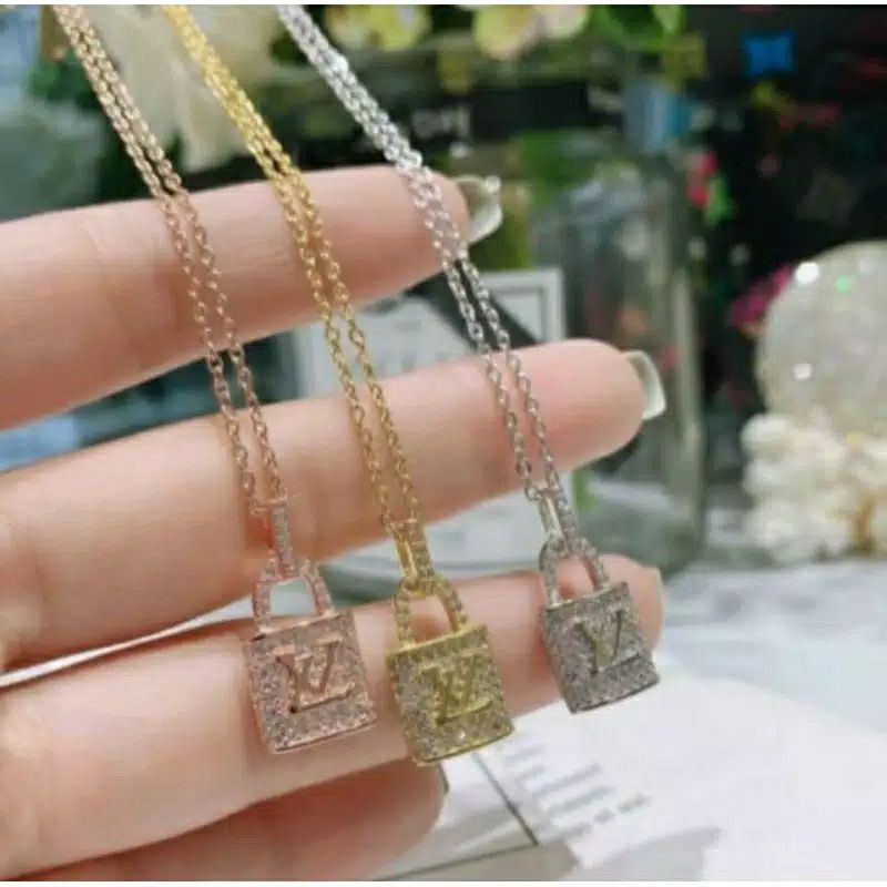 Kalung Gembok Permata Sirkon Gembok Premium Titanium Antikarat