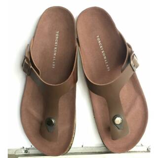  sandal  pria dan wanita capit yongki  komaladi  Shopee 