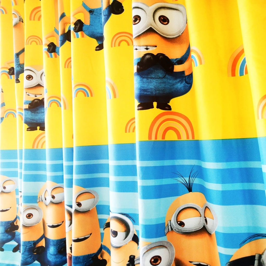 Gorden Karakter Minions Kuning Biru Cerah Minimalis Model Semokring Dekorasi Kamar Anak Bahan Katun 