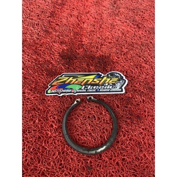 KLEM GEAR BELAKANG MEGAPRO ORIGINAL LEPASAN MOTOR / KANCINGAN GEAR BELAKANG MEGAPRO