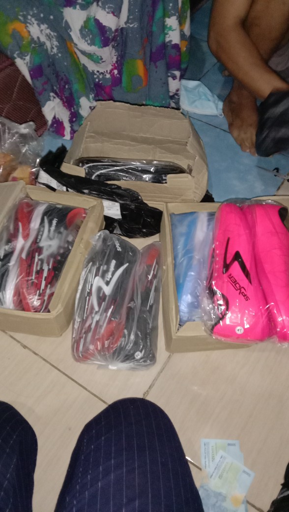 Sepatu Futsal Ortuseihg - T Terbaru Bonus Jersey 1 Set