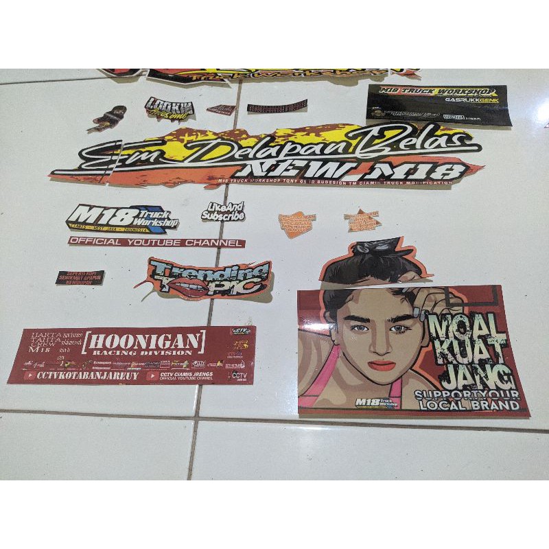 stiker miniatur truk trending topic skala14+pola