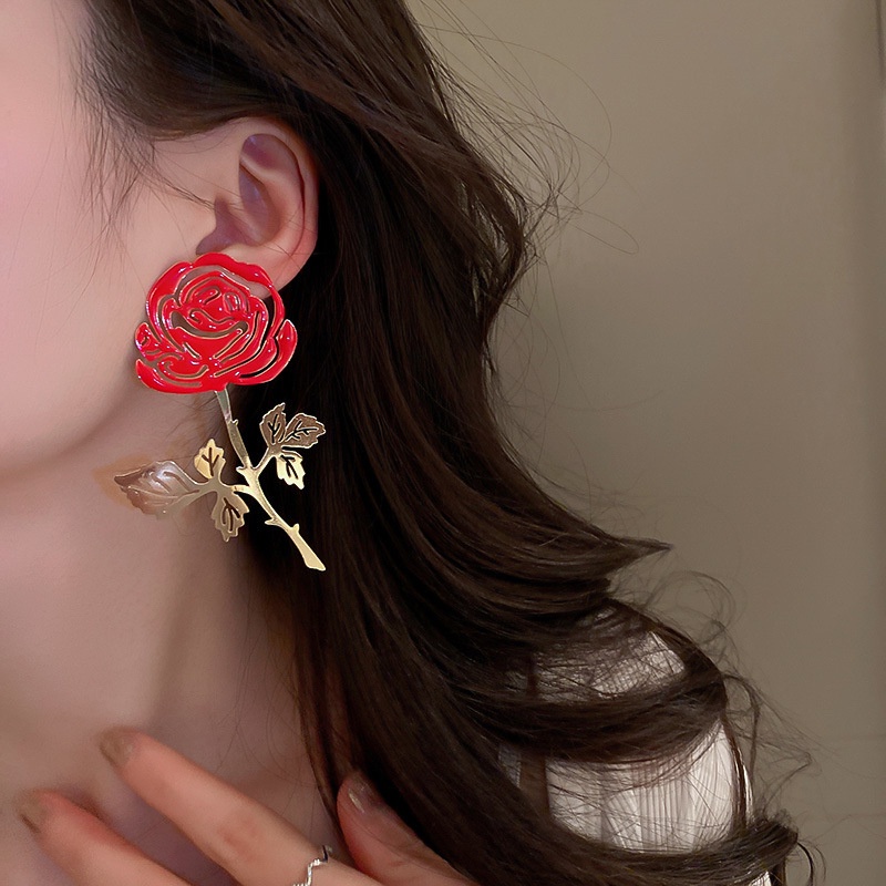 Anting Tusuk Gantung Desain Bunga Mawardaun Hollow Gaya Eropaamerikaunik Untuk Wanita