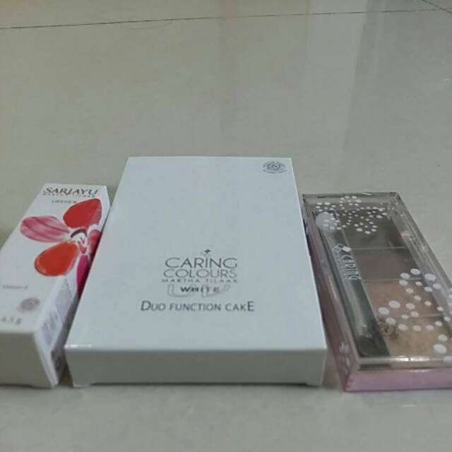 Paket sariayu martha tilaar caring two way cake lipstik eye shadow