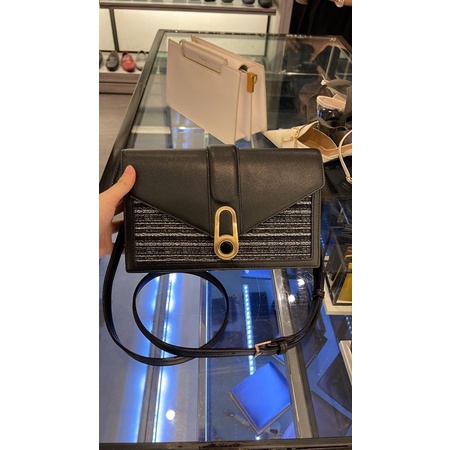 Jastip Tas pedro hitam