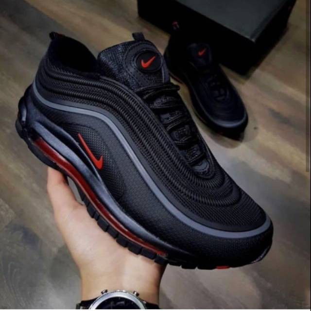 new black and red air max