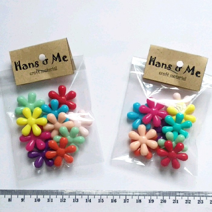 

Order Langsung Mote Bunga Besar Warna-Warni Murah