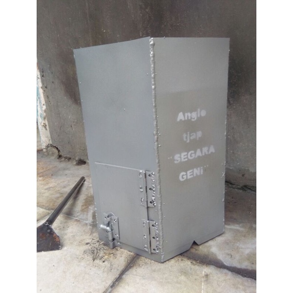 Anglo besi cap segarageni