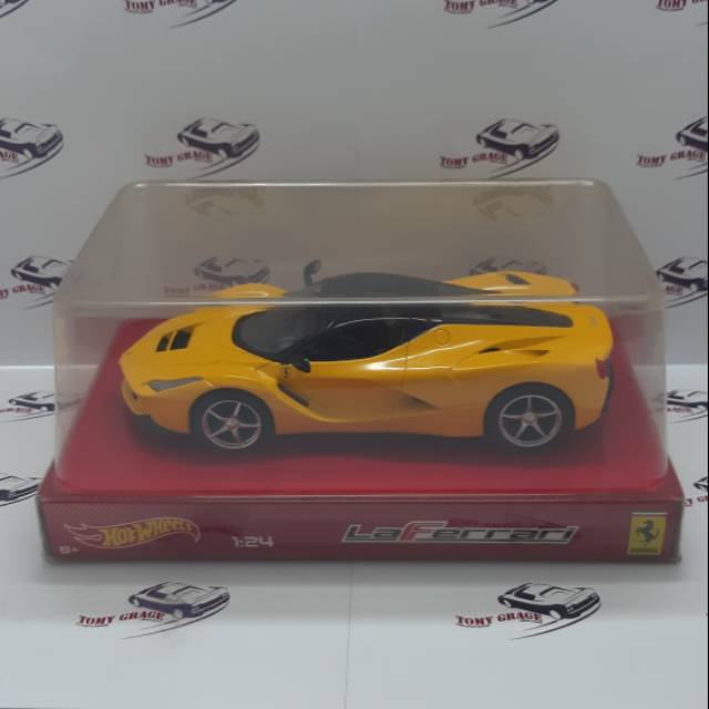 Hot Wheels LaFerrari Yellow