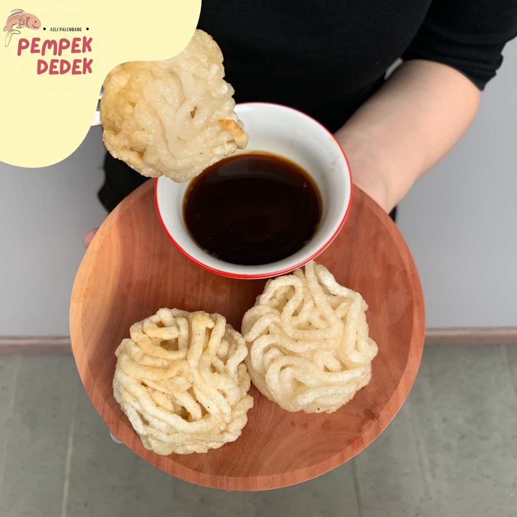 

Pempek Keriting Paket Frozen 10 pcs + cuko - PEMPEK DEDEK - 100% ikan tenggiri