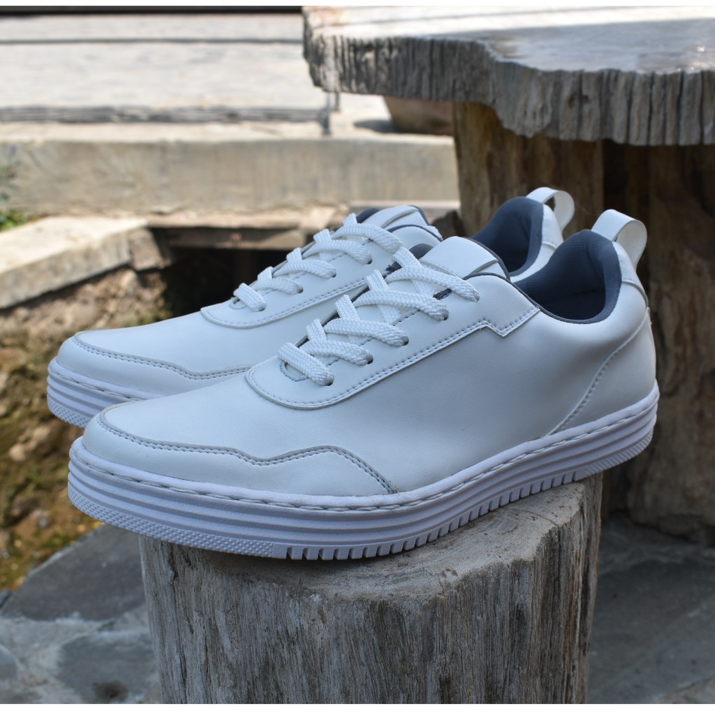 Claro White | Sepatu Sneaker Kets Casual Kasual Pria/Cowok/Men Sneakers Ori Footwear | FORIND Volve