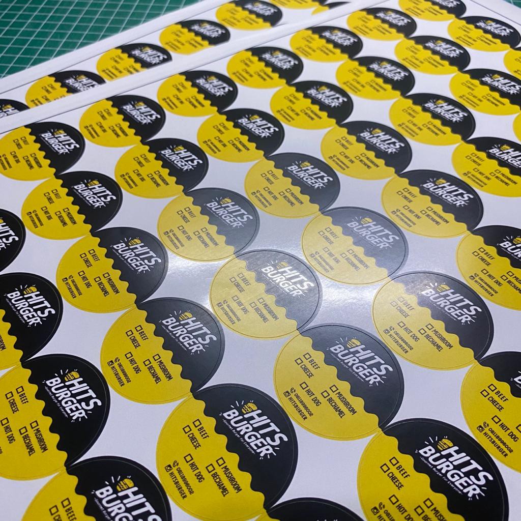 

CETAK STIKER VINYL A3 PREMIUM MURAH + PRINT + FREE CUTTING POLA BEBAS BAHAN VINYL ANTI AIR MATTEDOFF/GLOSSY STIKER LEBEL KEMASAN MAKANAN