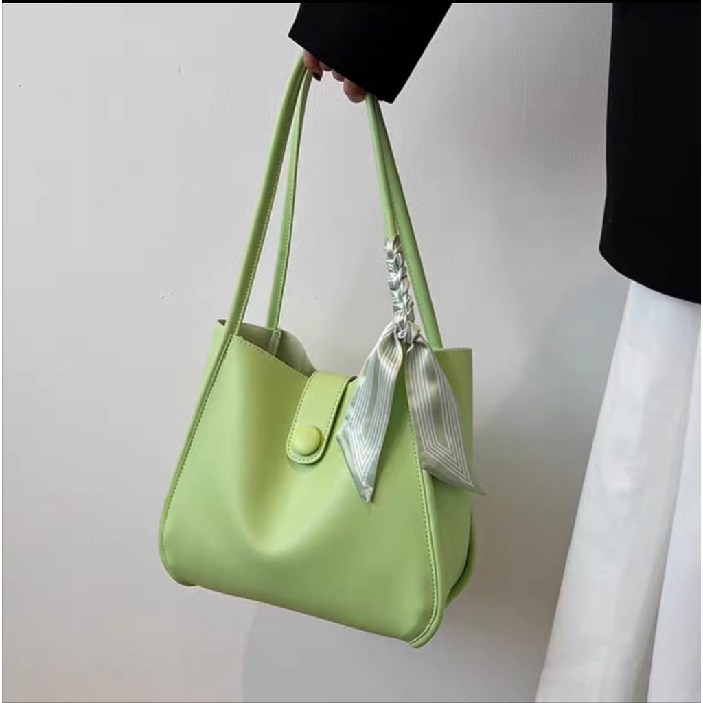 Tote bag terbaru  / tas wanita terkini tas kuliah gempita giana  (PLUS SYAL/ TWILLY)