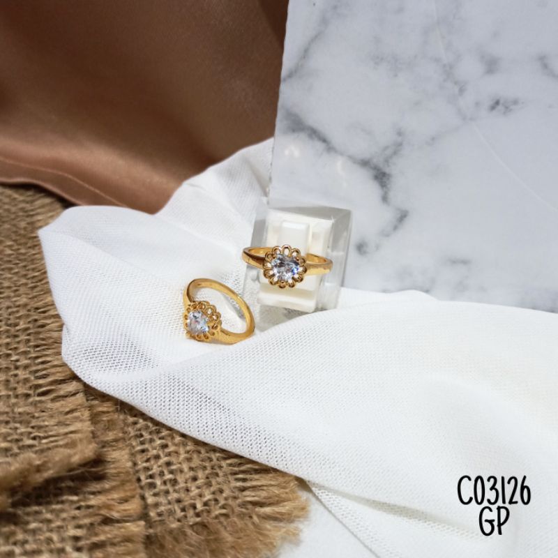 Cincin Fashion Mata Zircon Love Gold C03126