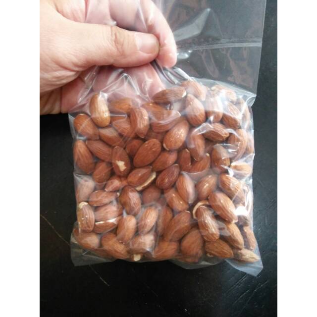 

100gr Almond Biji /Almond Whole/Almond Utuh