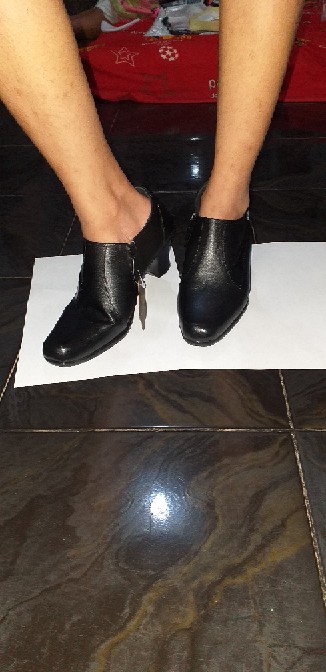 Sepatu Formal / Pantofel / Kerja Wanita Kulit Hitam Catenzo Us 025 Ori