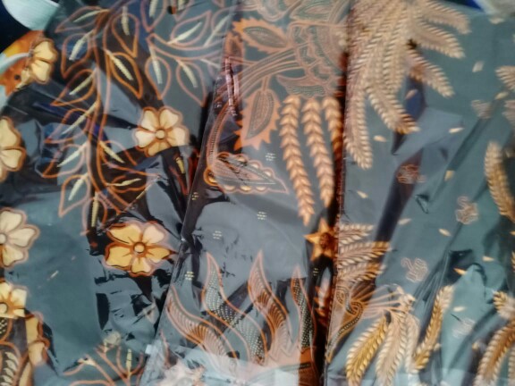 Kemeja Batik Pria Lengan Panjang Manggar Sogan