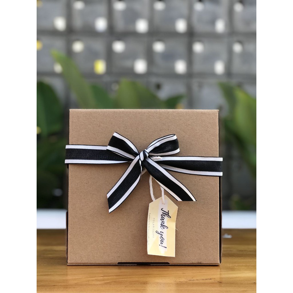 

SNACK BOX / GIFT BOX / KADO / HAMPERS